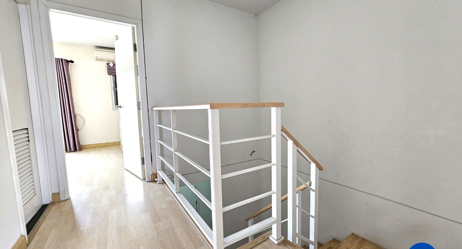 For sale 3 bedrooms townhouse in Sai Mai, Bangkok