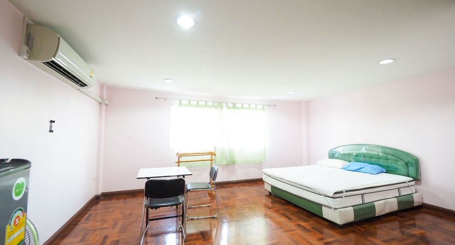 For sale 12 bed apartment in Bangkok Yai, Bangkok