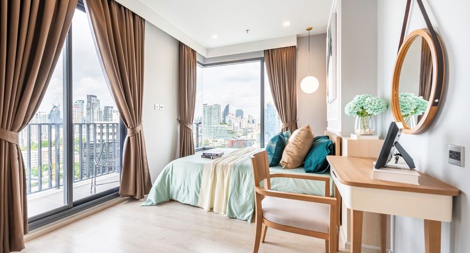 For rent and for sale 2 bedrooms condo in Watthana, Bangkok