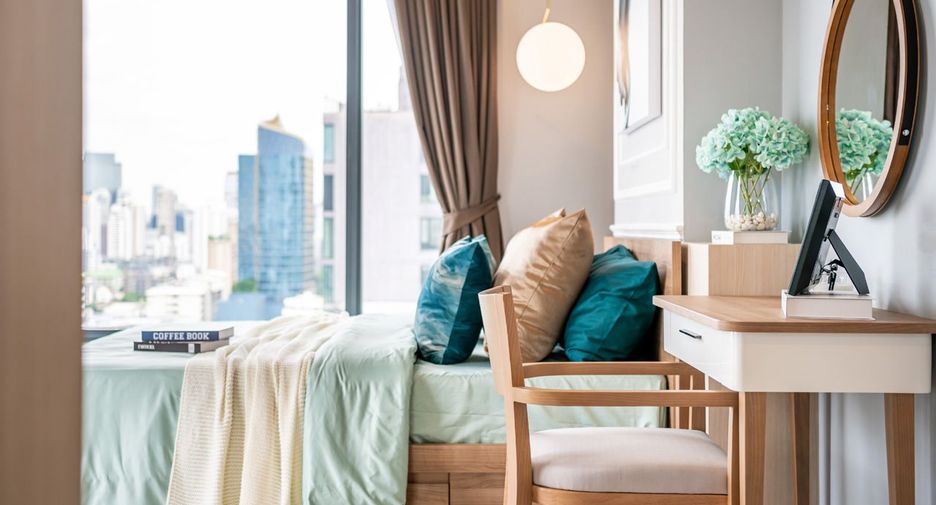 For rent and for sale 2 bedrooms condo in Watthana, Bangkok