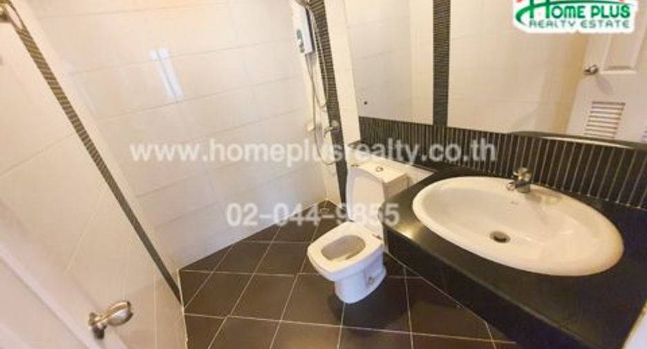 For sale 3 bedrooms townhouse in Bueng Kum, Bangkok