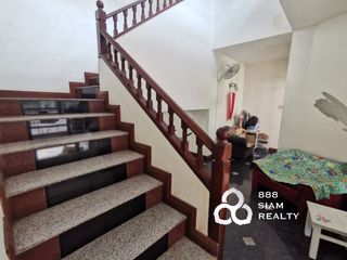 For sale 3 bedrooms townhouse in Bang Phlat, Bangkok