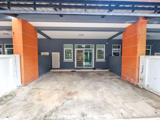 For sale 3 bed townhouse in Phan Thong, Chonburi