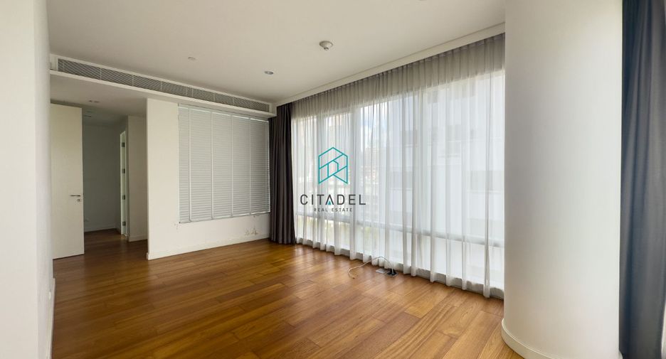 Condo en alquiler y en venta de 3 habitaciones en Pathum Wan, Bangkok