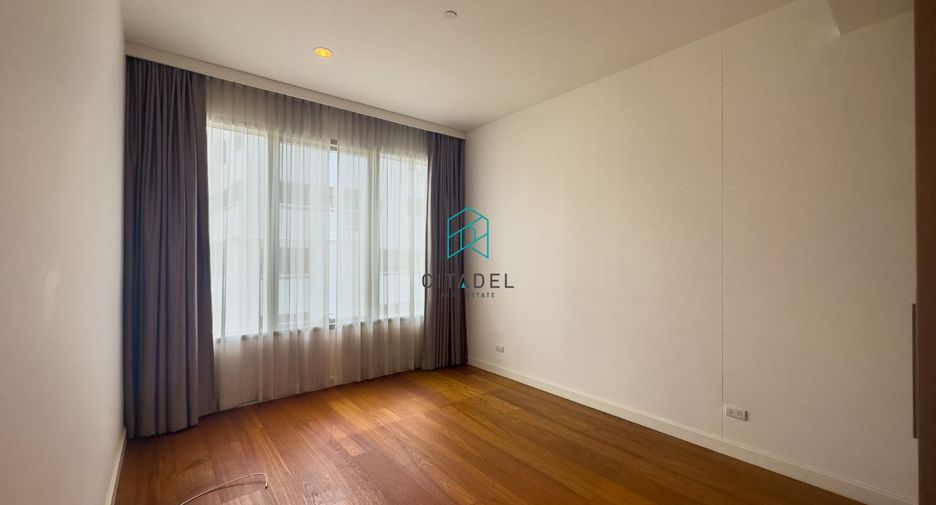 Condo en alquiler y en venta de 3 habitaciones en Pathum Wan, Bangkok