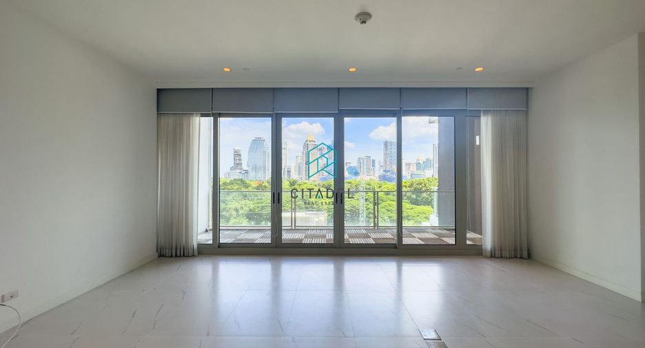 Condo en alquiler y en venta de 3 habitaciones en Pathum Wan, Bangkok