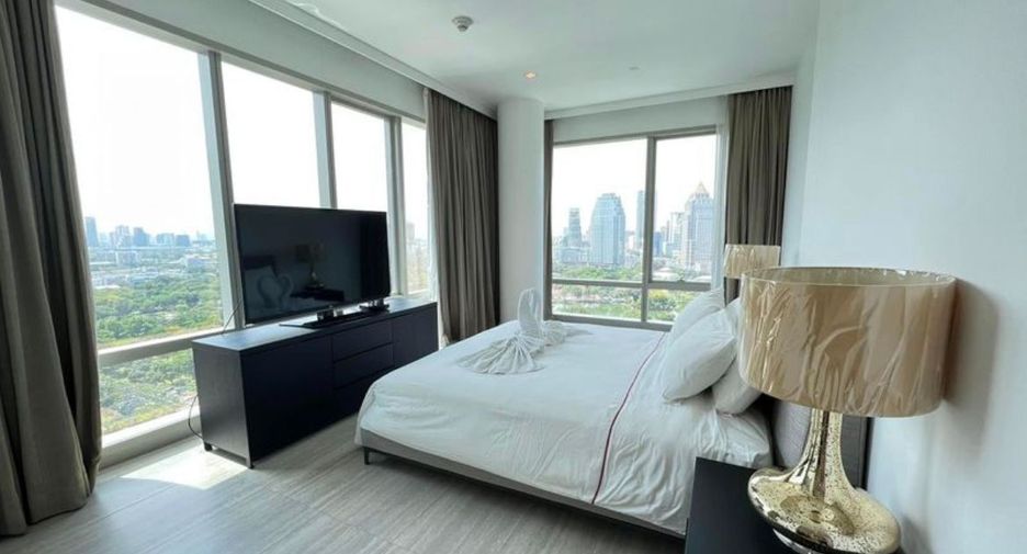 For rent 3 ベッドルーム condo in Pathum Wan, Bangkok