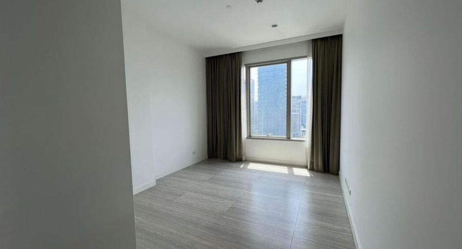 For rent 3 ベッドルーム condo in Pathum Wan, Bangkok