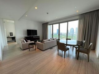 Condo en alquiler de 3 habitaciones en Pathum Wan, Bangkok