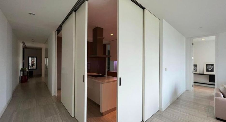 For rent 3 ベッドルーム condo in Pathum Wan, Bangkok