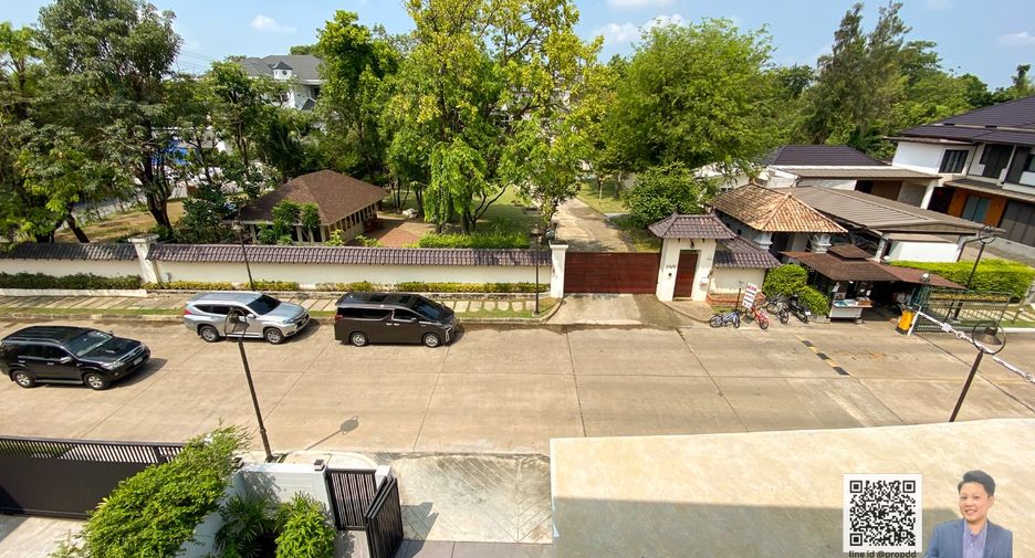 Haus zum Kauf mit 5 Zimmer in Bang Sue, Bangkok