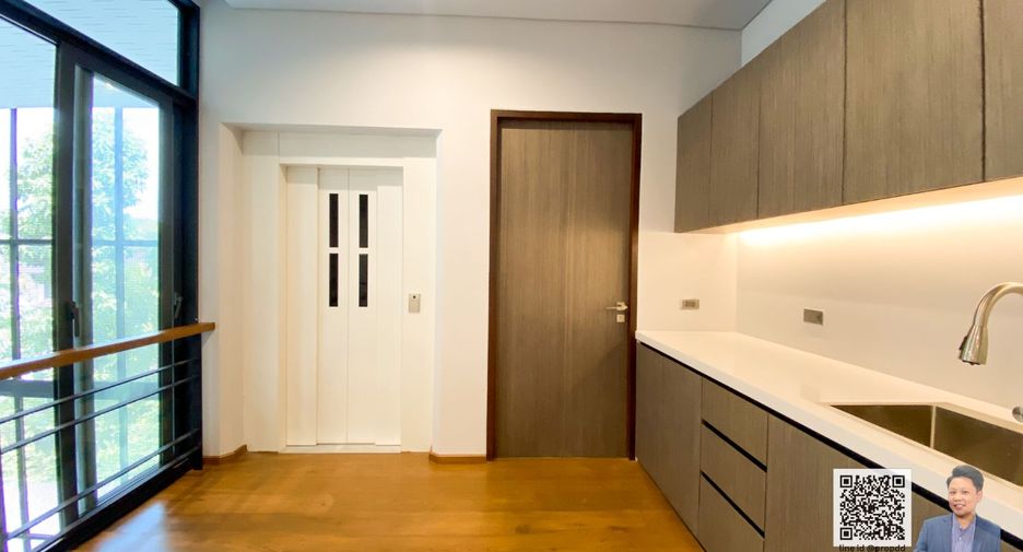 Haus zum Kauf mit 5 Zimmer in Bang Sue, Bangkok