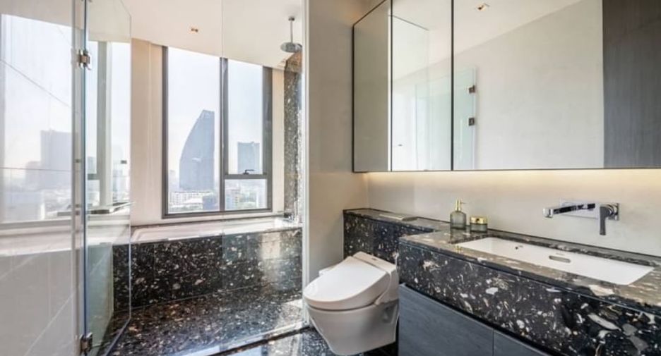 For rent and for sale 2 bedrooms condo in Khlong Toei, Bangkok