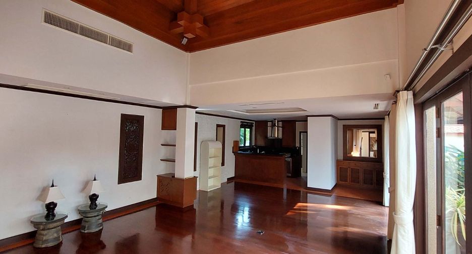 À vendre 5 chambres villa à Thalang, Phuket