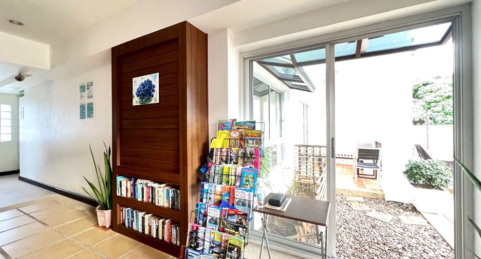For sale 8 bedrooms retail Space in Mueang Krabi, Krabi