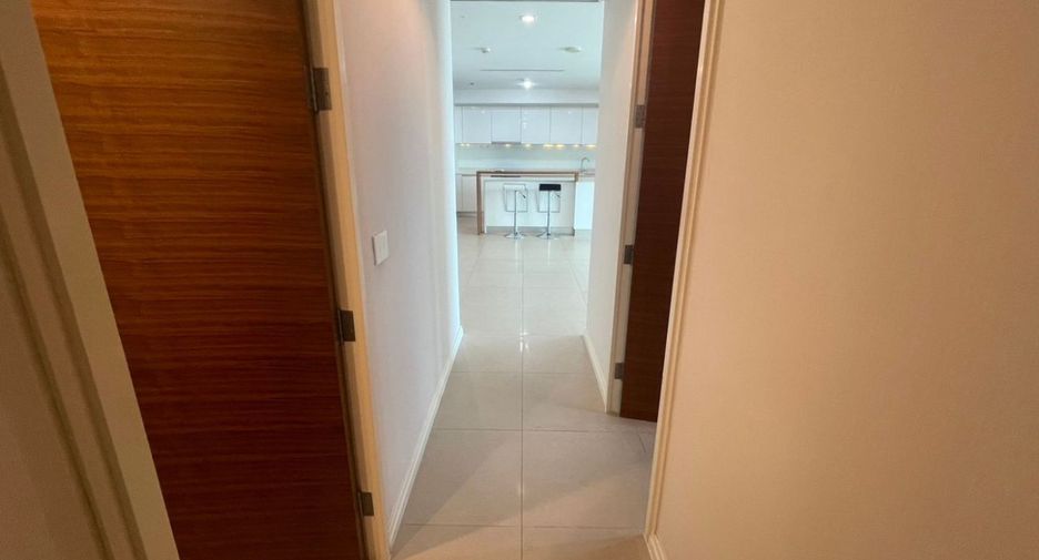À vendre 2 chambres condo à Sathon, Bangkok