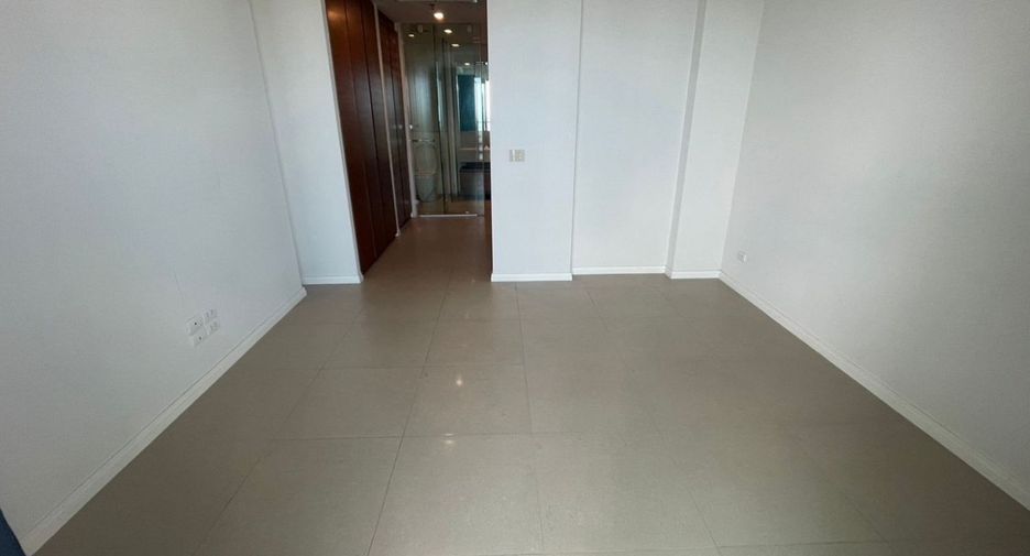 À vendre 2 chambres condo à Sathon, Bangkok