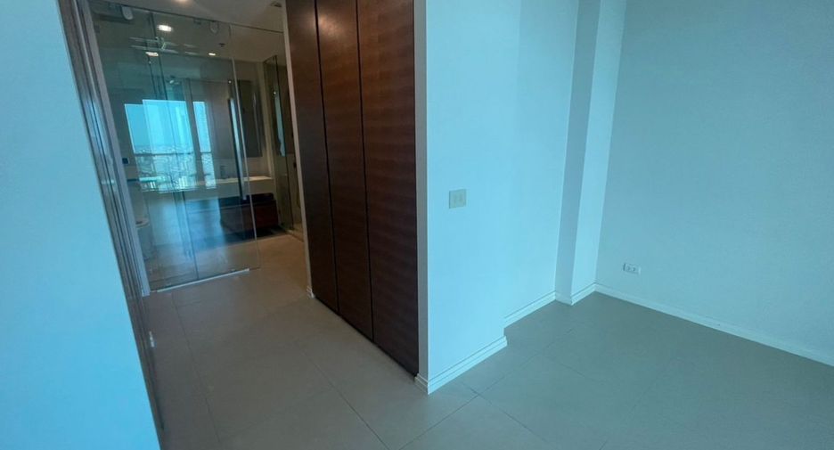 À vendre 2 chambres condo à Sathon, Bangkok