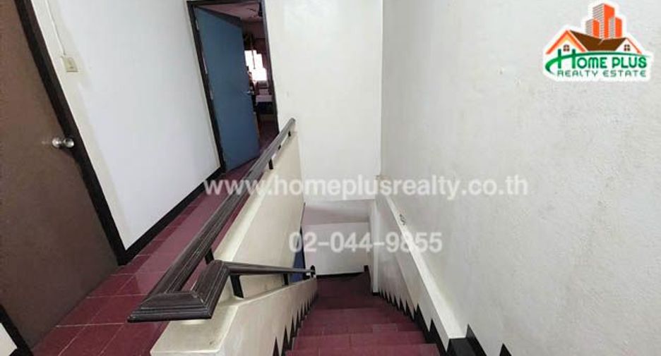 For sale 4 bedrooms retail Space in Bangkok Yai, Bangkok