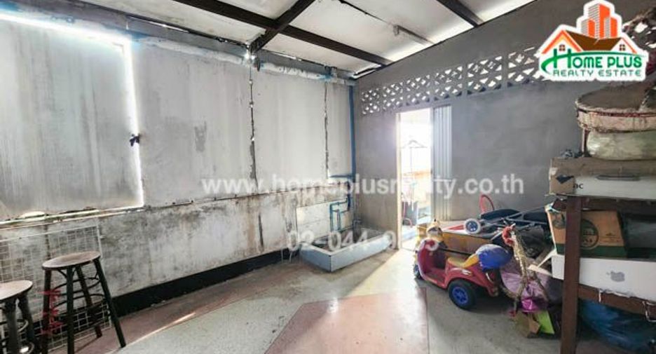 For sale 4 bedrooms retail Space in Bangkok Yai, Bangkok