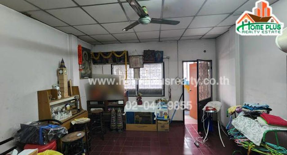 For sale 4 bedrooms retail Space in Bangkok Yai, Bangkok