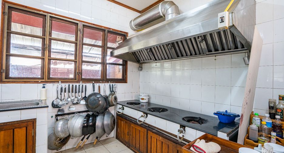 À vendre 3 chambres villa à San Kamphaeng, Chiang Mai