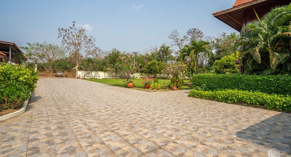 À vendre 3 chambres villa à San Kamphaeng, Chiang Mai