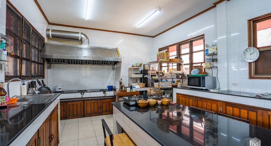 À vendre 3 chambres villa à San Kamphaeng, Chiang Mai