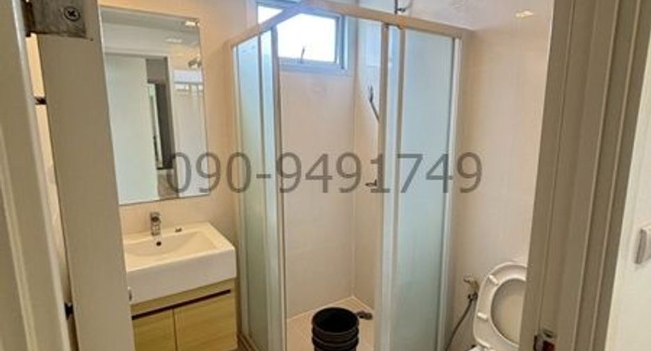 For rent 2 bedrooms condo in Chatuchak, Bangkok