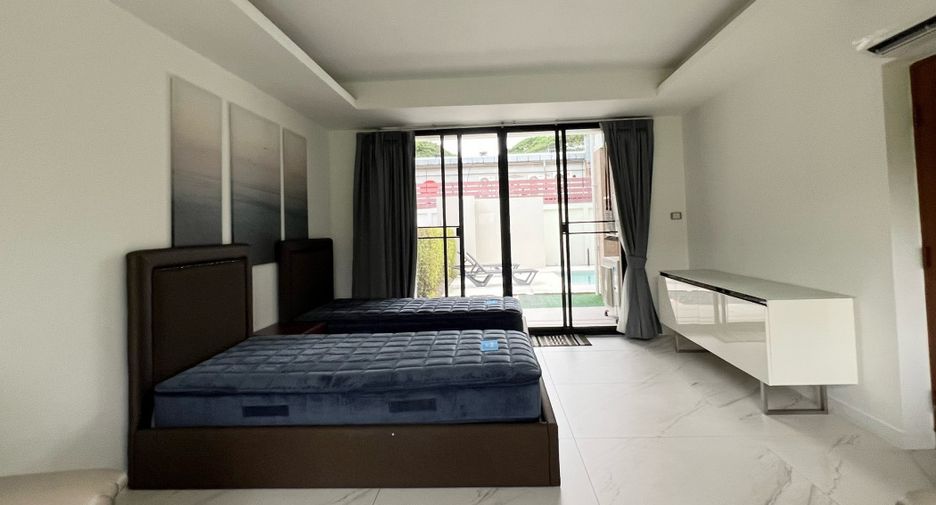 For rent 5 bedrooms house in Watthana, Bangkok