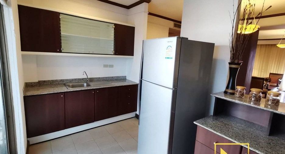 For rent 2 bedrooms apartment in Pathum Wan, Bangkok