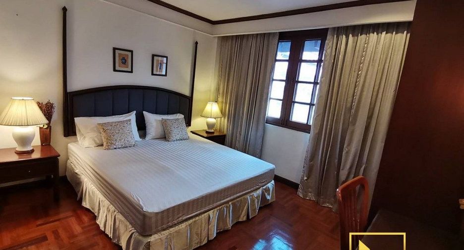 For rent 2 bedrooms apartment in Pathum Wan, Bangkok