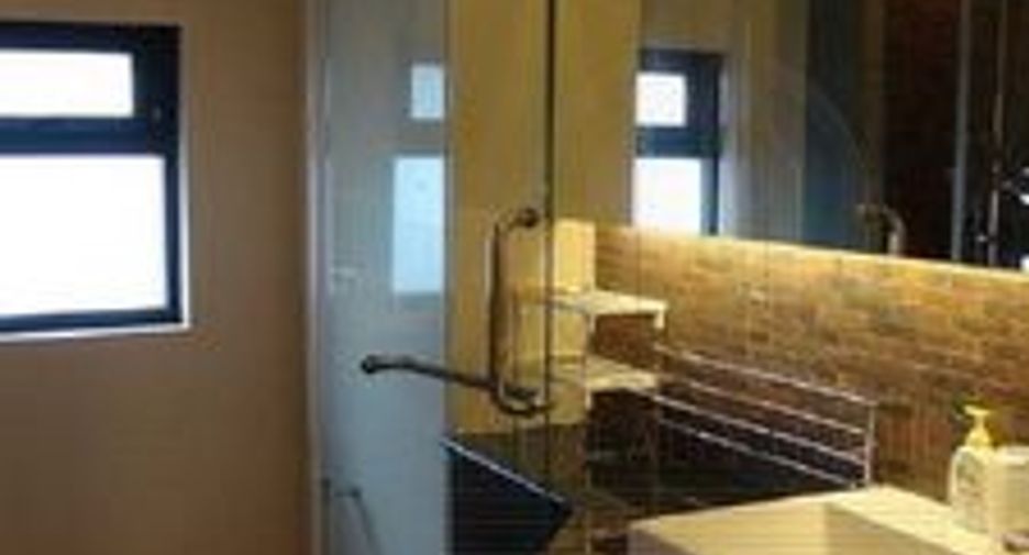 For rent 3 bedrooms condo in Sathon, Bangkok