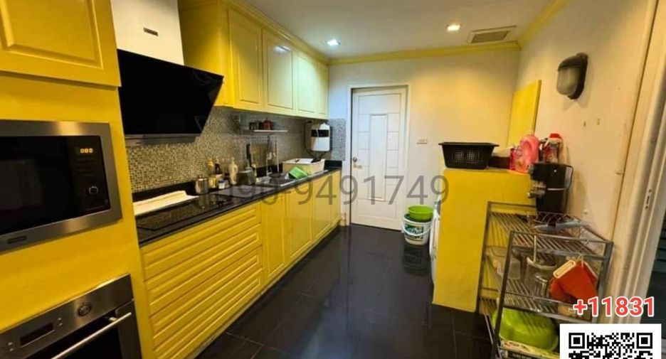 For sale 3 bedrooms house in Don Mueang, Bangkok