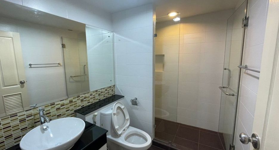 For rent 2 ベッドルーム condo in Phaya Thai, Bangkok