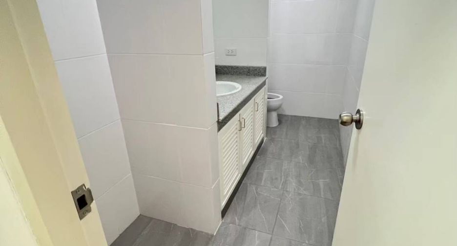 For rent 1 bed apartment in Phaya Thai, Bangkok