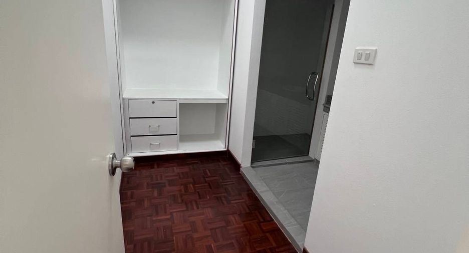 For rent 1 bed apartment in Phaya Thai, Bangkok