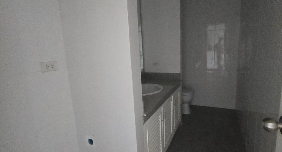 For rent 1 bed apartment in Phaya Thai, Bangkok