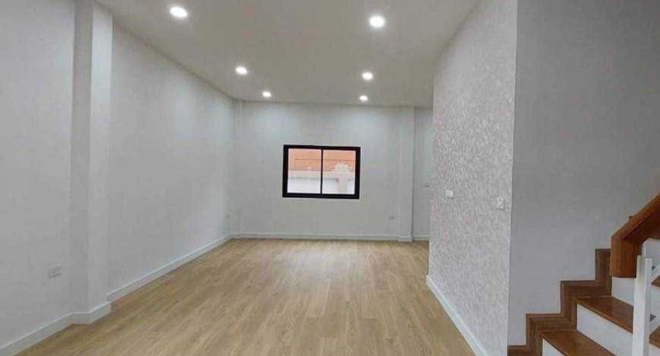 For sale 3 bedrooms townhouse in Mueang Nakhon Sawan, Nakhon Sawan