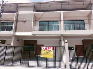 For sale 3 Beds townhouse in Mueang Nakhon Sawan, Nakhon Sawan