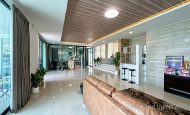 Haus zum Kauf mit Studio in San Kamphaeng, Chiang Mai
