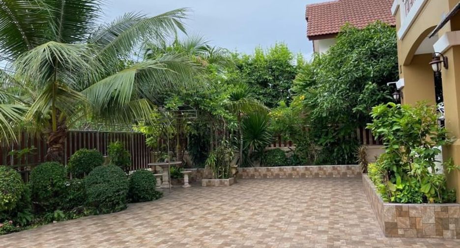 For sale 5 Beds house in Si Racha, Chonburi