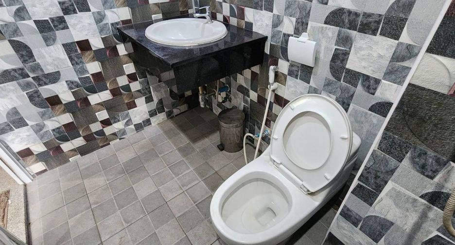Casa en venta de 4 habitaciones en Bang Lamung, Chonburi