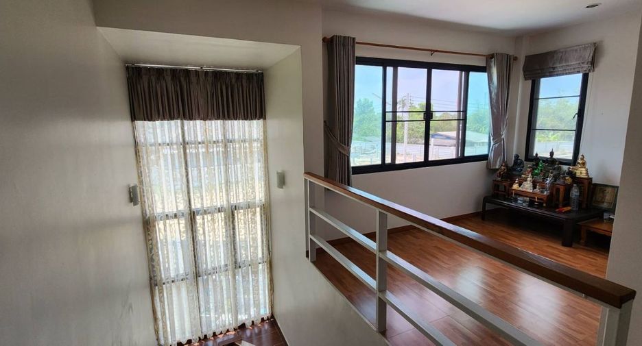 Casa en venta de 4 habitaciones en Bang Lamung, Chonburi