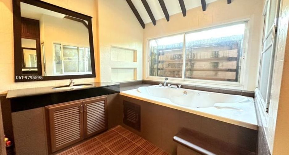 For rent and for sale 3 bedrooms house in Si Racha, Chonburi