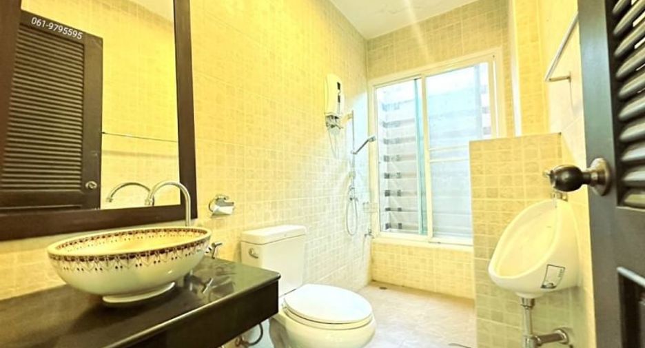 For rent and for sale 3 bedrooms house in Si Racha, Chonburi