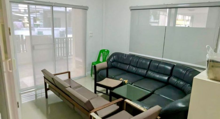 À vendre 3 chambres maison à Mueang Chon Buri, Chonburi