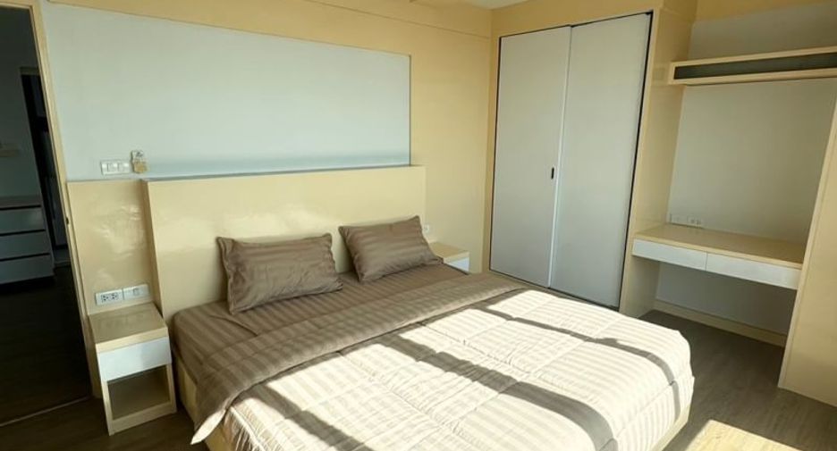 Condo en alquiler de 2 habitaciones en Si Racha, Chonburi