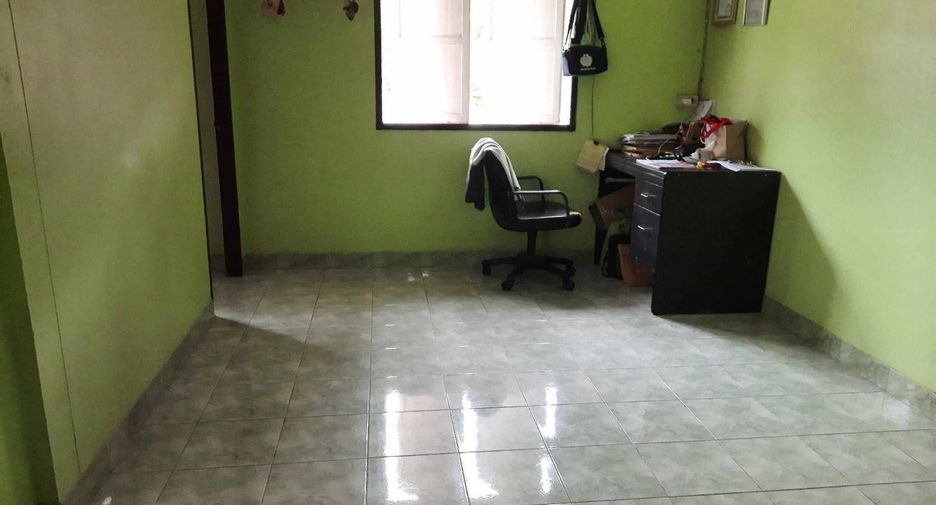For sale studio house in Nong Bua, Nakhon Sawan