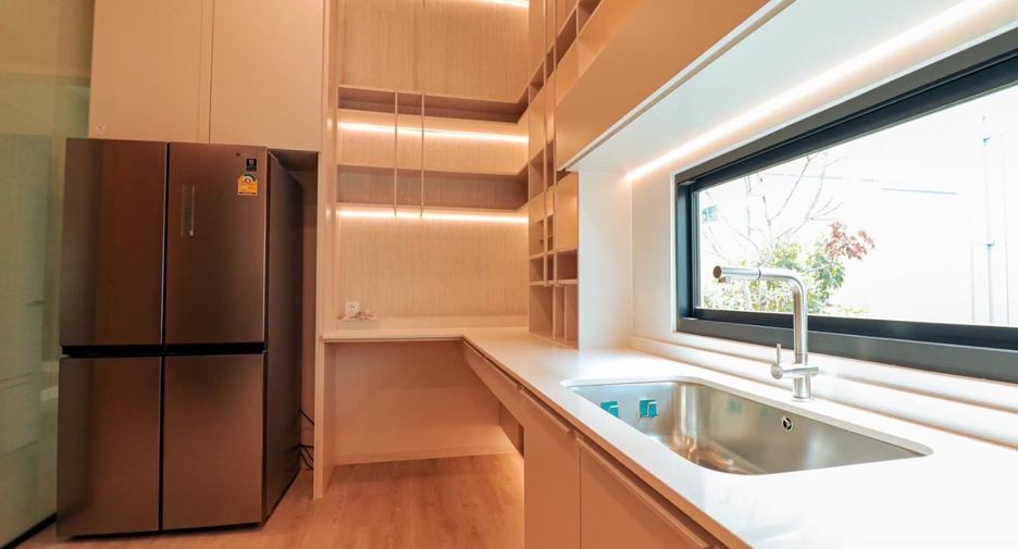 Haus zur Miete und zum Kauf mit 5 Zimmer in Saphan Sung, Bangkok